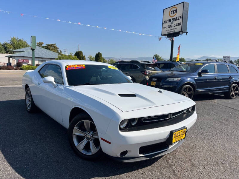 2018 Dodge Challenger SXT Plus