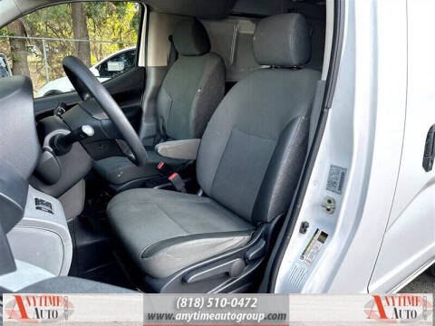 2020 Nissan NV200 SV