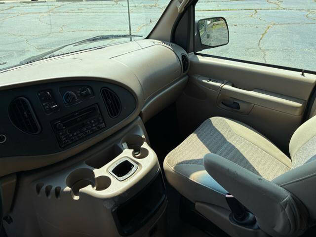 2002 Ford E-Series
