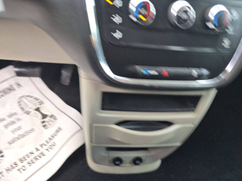 2016 Dodge Grand Caravan American Value Package