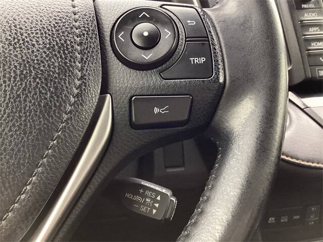 2017 Toyota RAV4 Hybrid SE