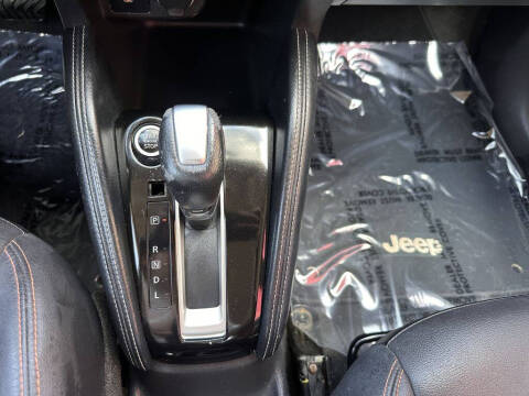 2019 Nissan Kicks SR