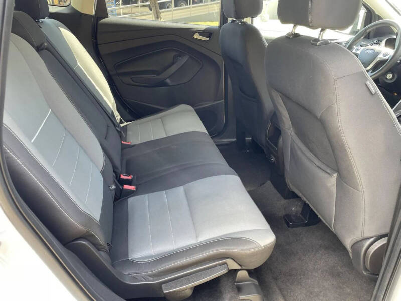 2015 Ford Escape SE