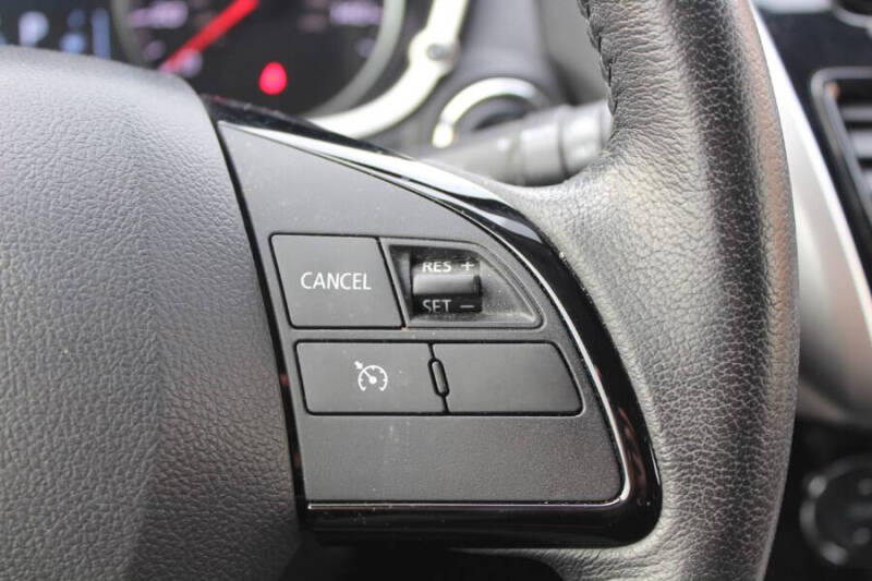 2023 Mitsubishi Eclipse Cross SE