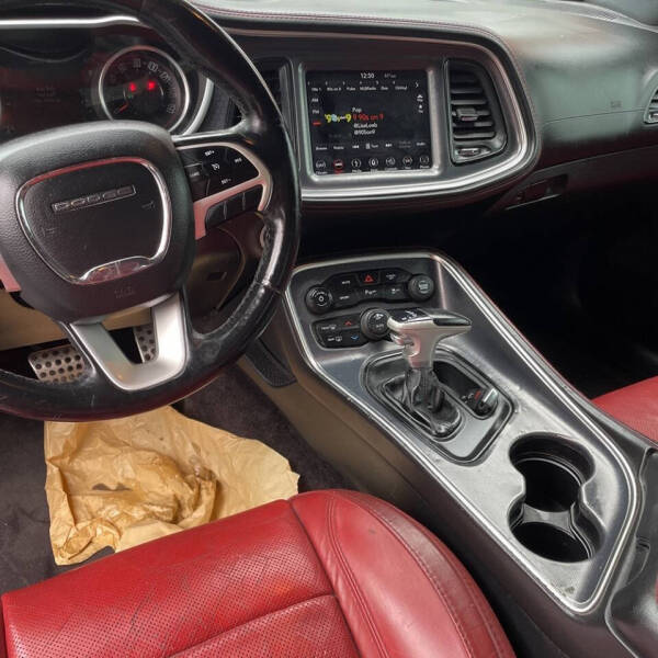 2018 Dodge Challenger SXT Plus