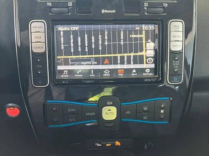 2016 Nissan LEAF