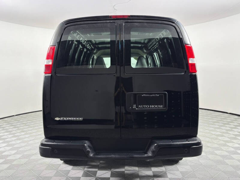 2018 Chevrolet Express 2500