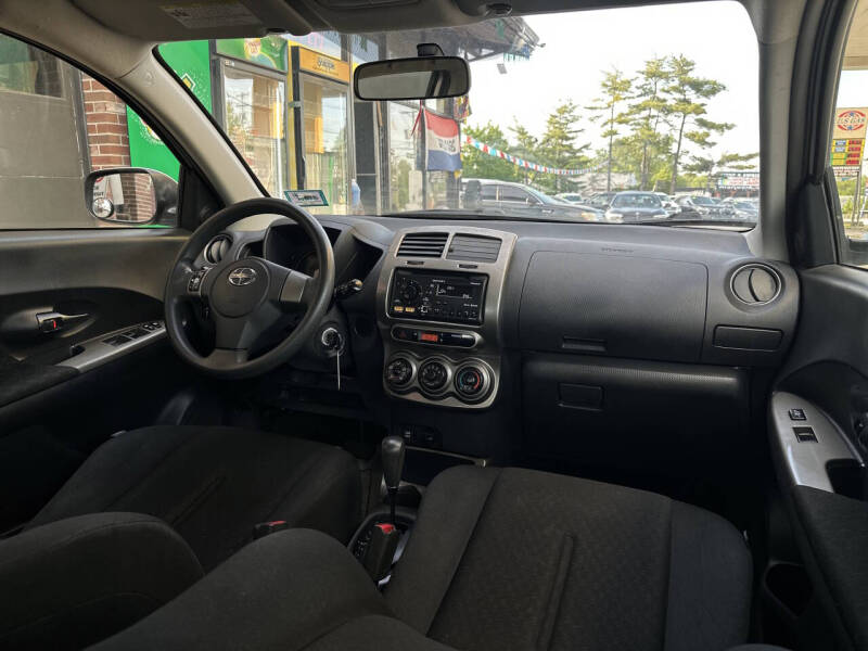2013 Scion xD