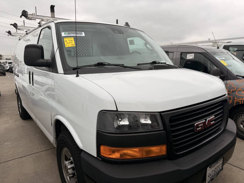 2023 GMC Savana 2500