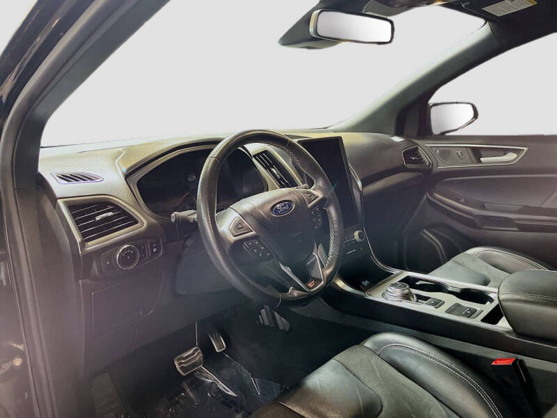 2023 Ford Edge ST