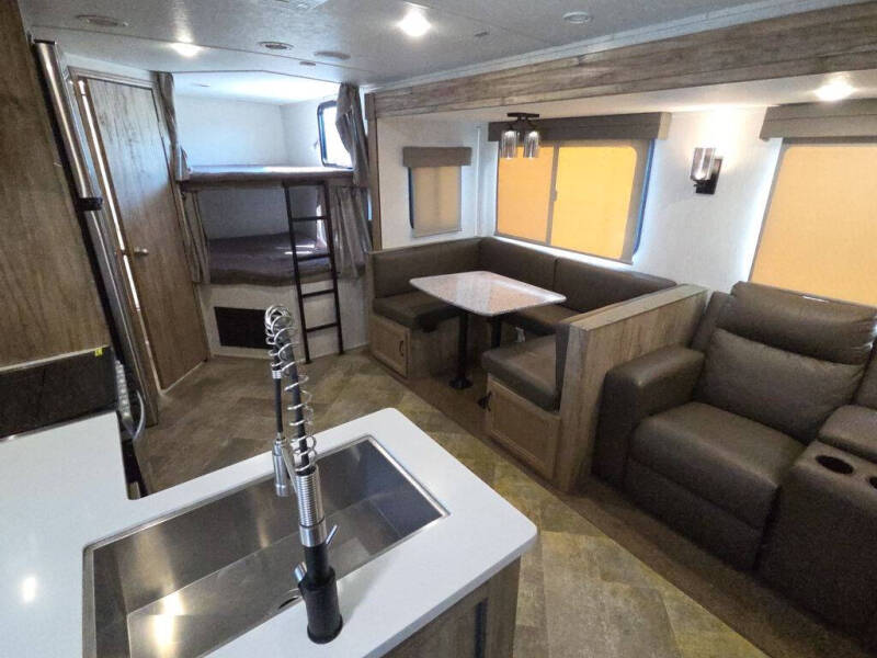 2022 Palomino 294DBHS