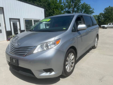 2017 Toyota Sienna LE 7-Passenger