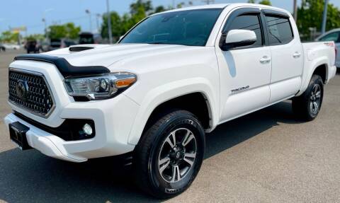 2018 Toyota Tacoma for sale at Vista Auto Sales in Lakewood WA