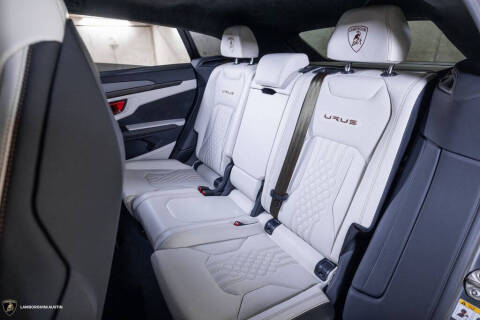 2024 Lamborghini Urus S
