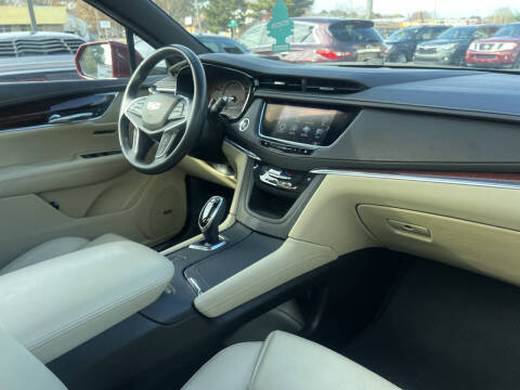 2017 Cadillac XT5 Luxury