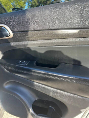 2017 Jeep Grand Cherokee Laredo