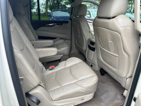 2015 Cadillac Escalade ESV Luxury