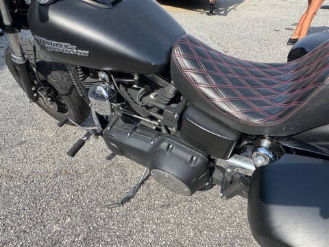 2017 Harley-Davidson FXDF103 -