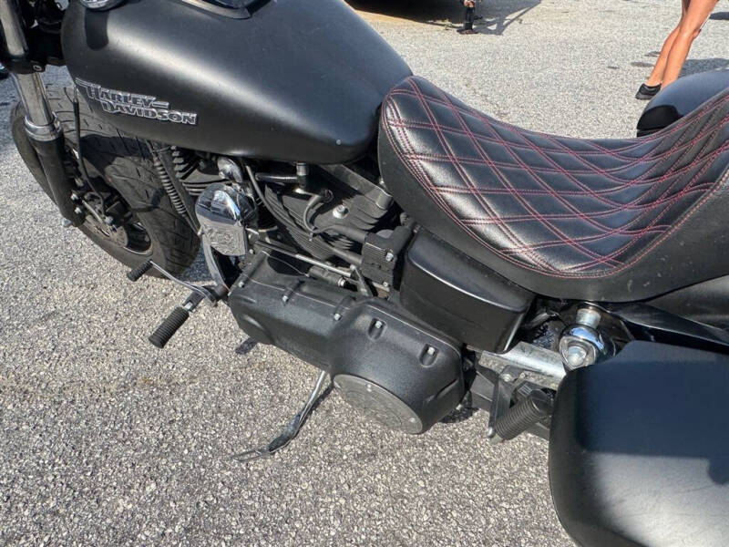 2017 Harley-Davidson FXDF103 -