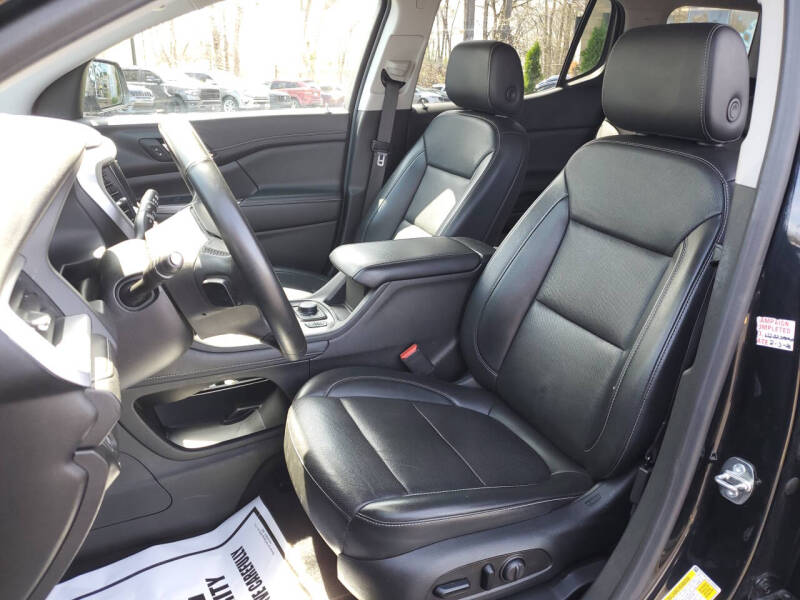 2023 GMC Acadia SLT