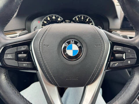 2019 BMW 5 Series 530i