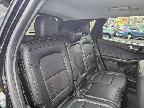 2022 Ford Escape SEL