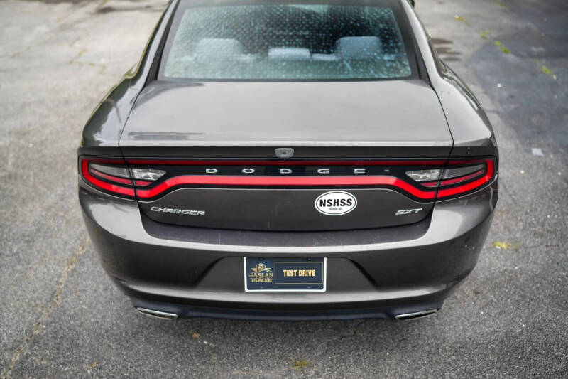 2017 Dodge Charger SXT