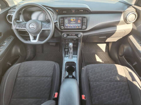 2022 Nissan Kicks SV