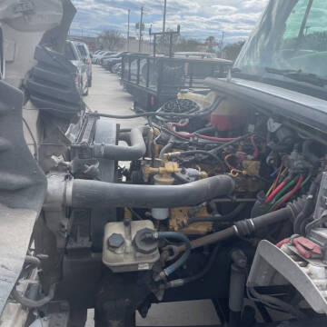 2007 Freightliner M2 106