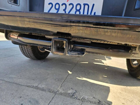 2022 Nissan Titan SV