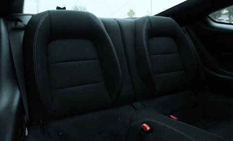 2015 Ford Mustang V6