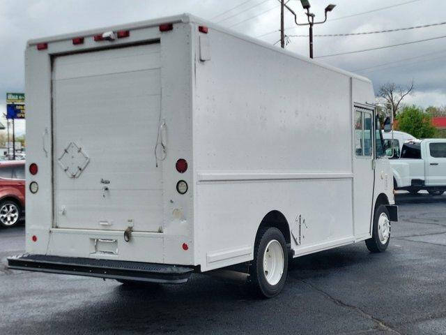 2004 Freightliner MT45 Chassis