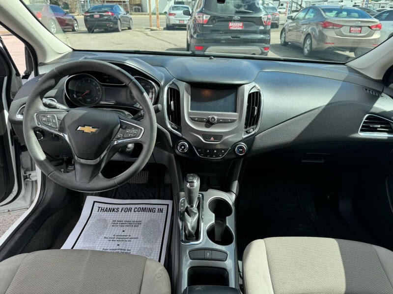 2018 Chevrolet Cruze LT Auto