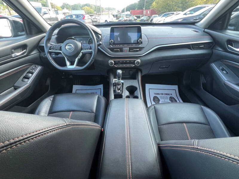 2020 Nissan Altima 2.5 SR