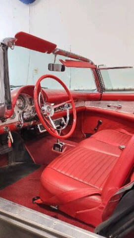 1957 Ford Thunderbird