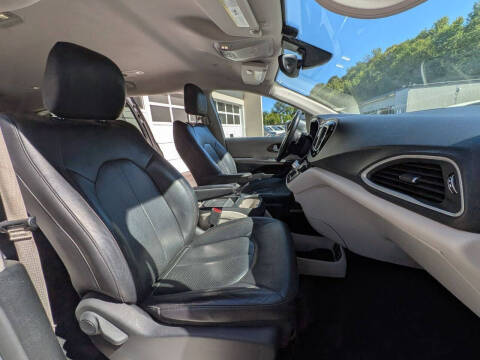 2019 Chrysler Pacifica Touring L