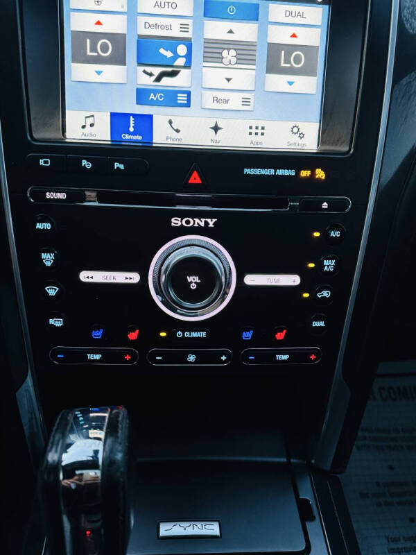 2017 Ford Explorer Platinum