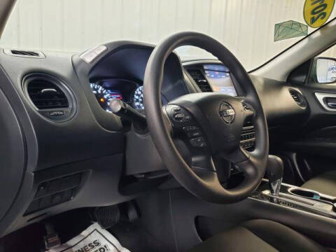2019 Nissan Pathfinder S