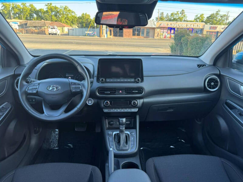 2023 Hyundai Kona SEL