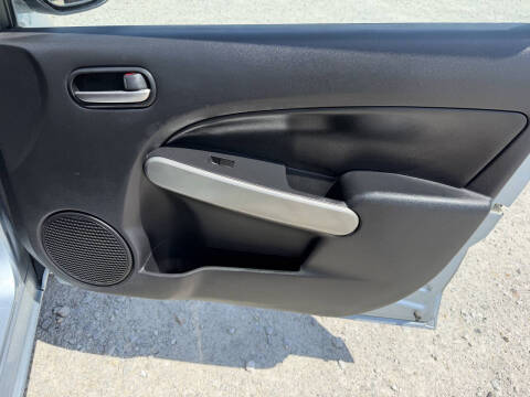 2013 Mazda MAZDA2 Sport