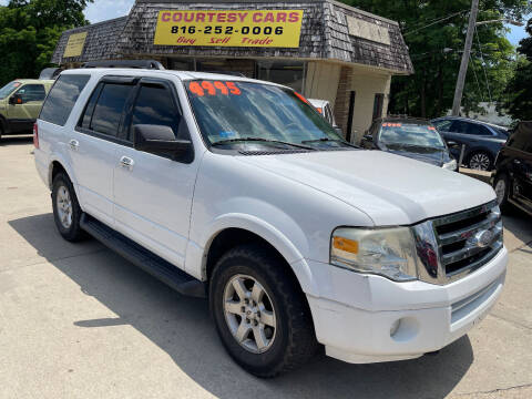2009 Ford Expedition for sale at Courtesy Cars in Independence MO