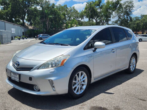 2013 Toyota Prius v Five
