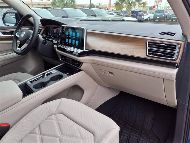 2025 Volkswagen Atlas SE