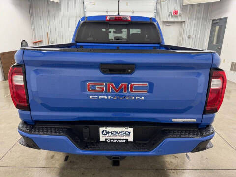 2025 GMC Canyon Elevation
