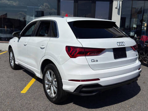 2023 Audi Q3 quattro S line Premium 45 TFSI