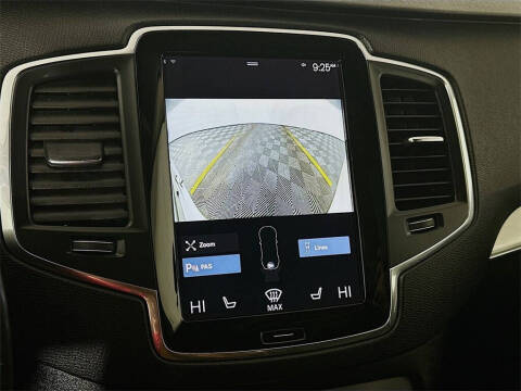 2016 Volvo XC90 T5 Momentum