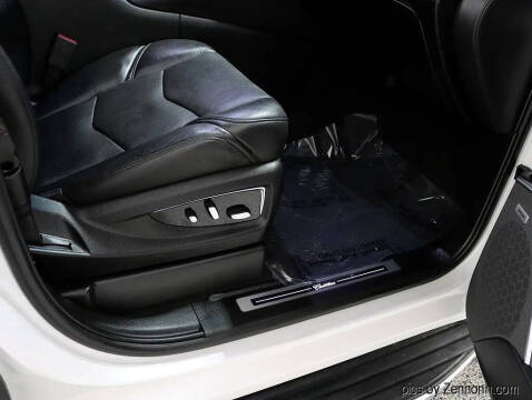 2018 Cadillac Escalade ESV Luxury