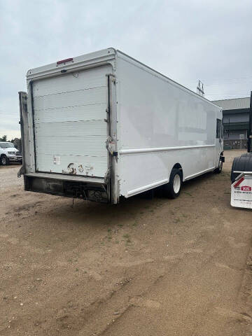 2017 Ford Stripped Chassis