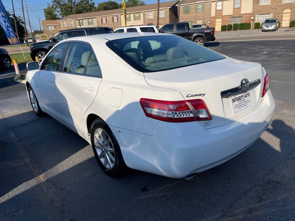 2011 Toyota Camry for sale at INTEGRITY AUTO in Dothan, AL