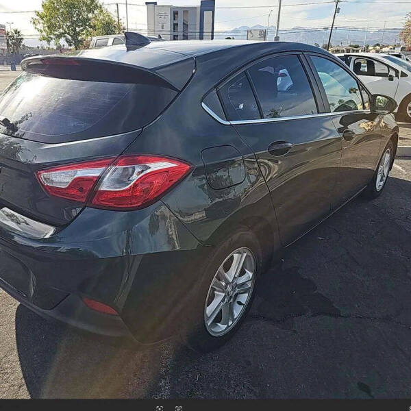 2017 Chevrolet Cruze LT Auto